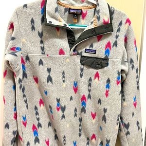 Beautiful Patagonia pullover.